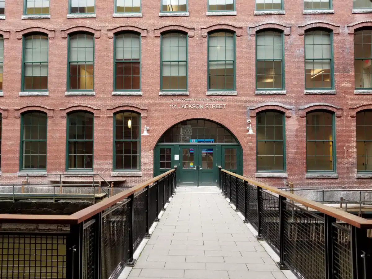 Lowell House Inc - Preview